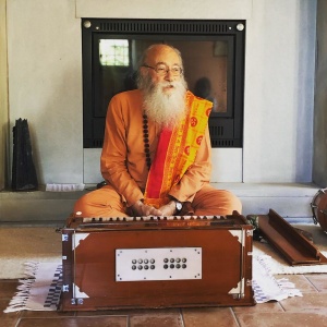 Swami-Virananda.jpg